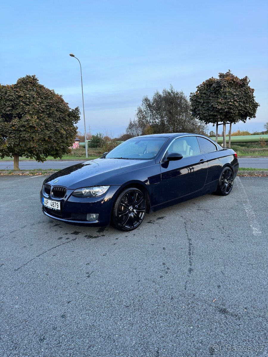 BMW E93 330D Cabrio – 180 kW • 2009 • pevná skládací střecha