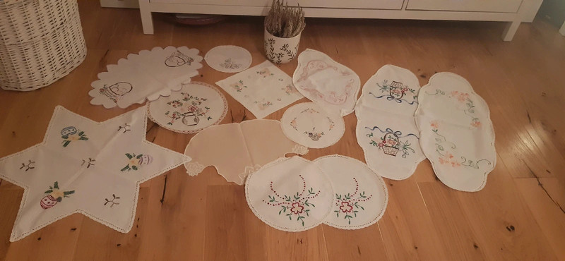 vyšívané ubrusy + ubrousky