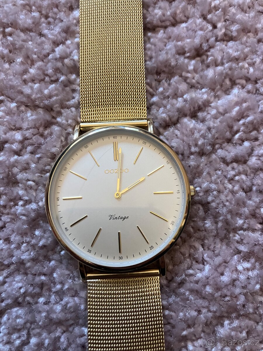 Naramkove hodinky Oozoo
