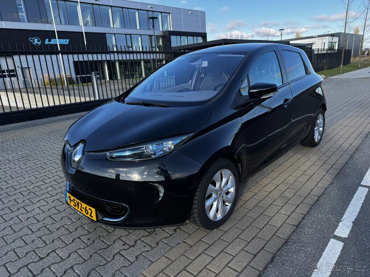 RENAULT ZOE ELEKTRO 2013 TOP STAV