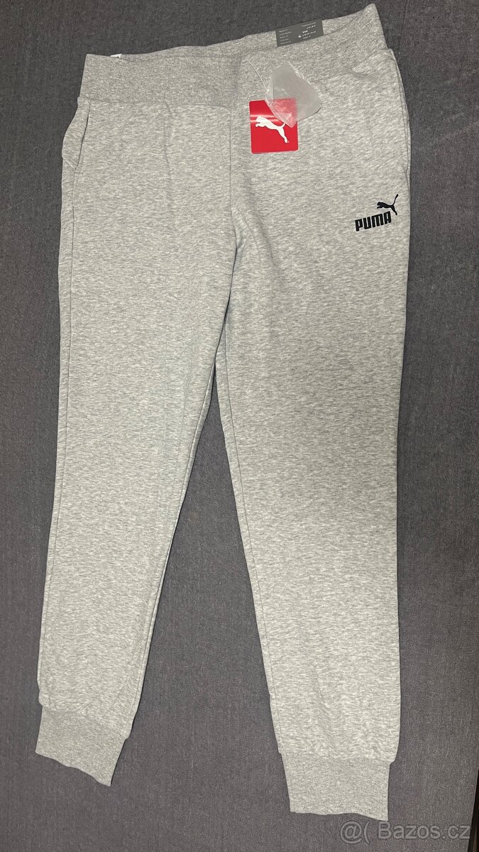 Šedé tepláky Puma