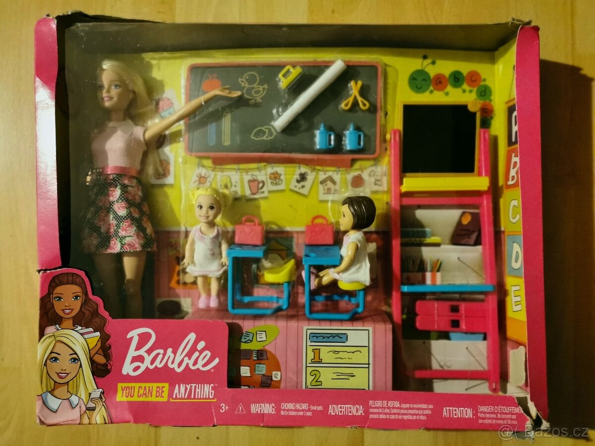 Barbie učitelka se 2 dětmi a doplňky