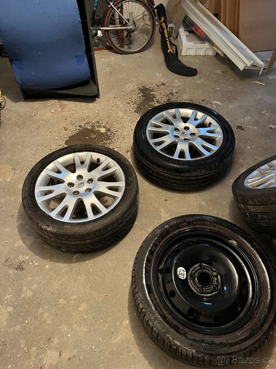 Kola na Renault Megan 225/45 R17
