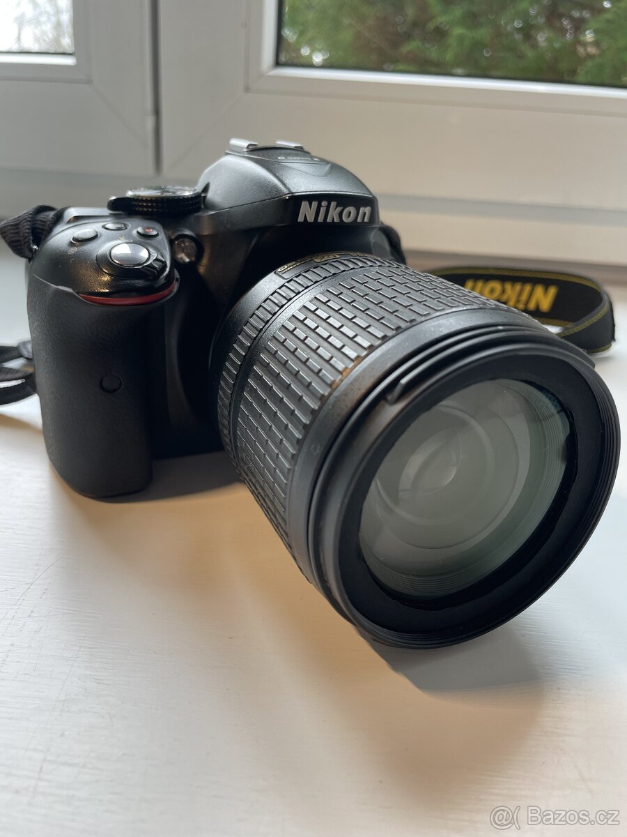 Nikon D5300 + 18-105 mm VR