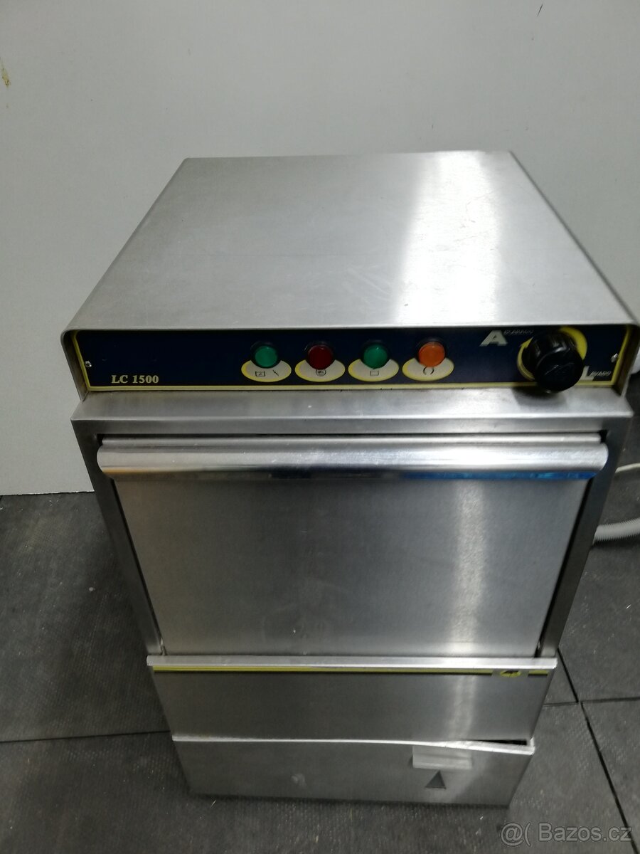 Podbarová myčka LC1500