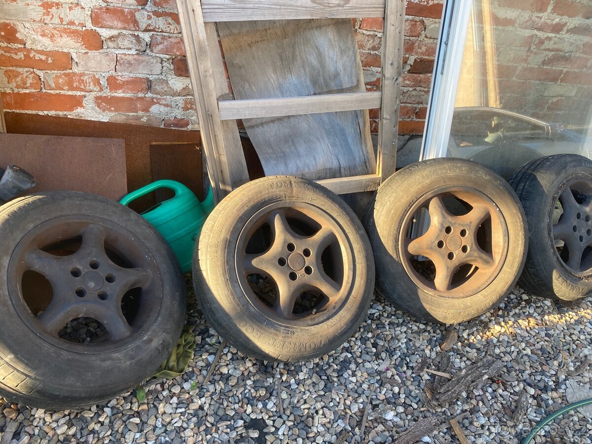 Sada r15 Octavia 1.  195/65 r15
