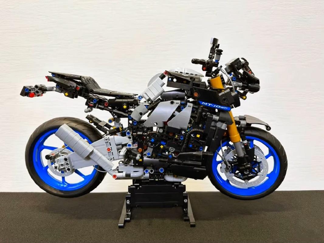 Stavebnice motocyklu Yamaha MT 10