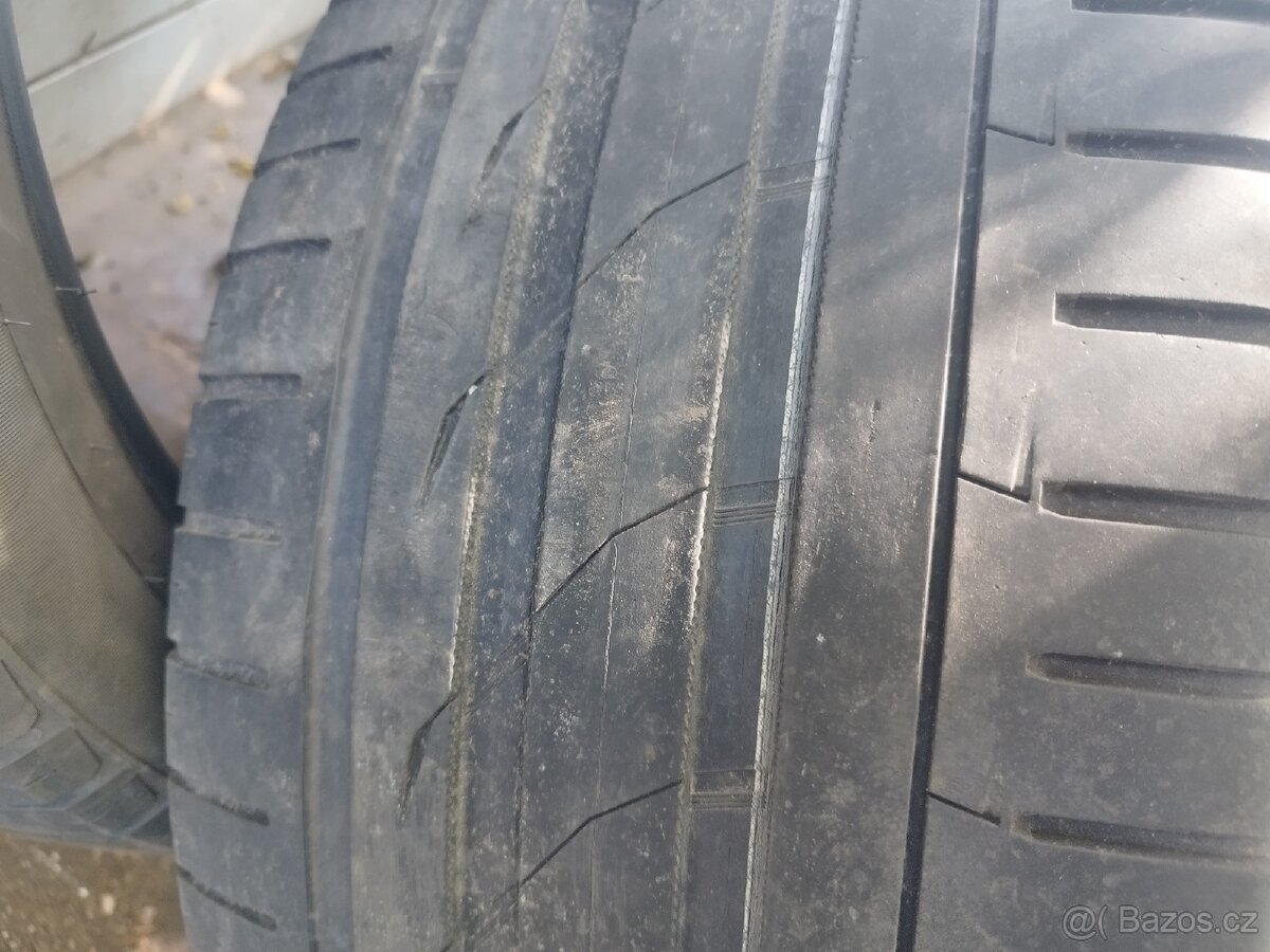 Letní pneu Nokian zLine SUV,275/40 ZR20 ,106Y