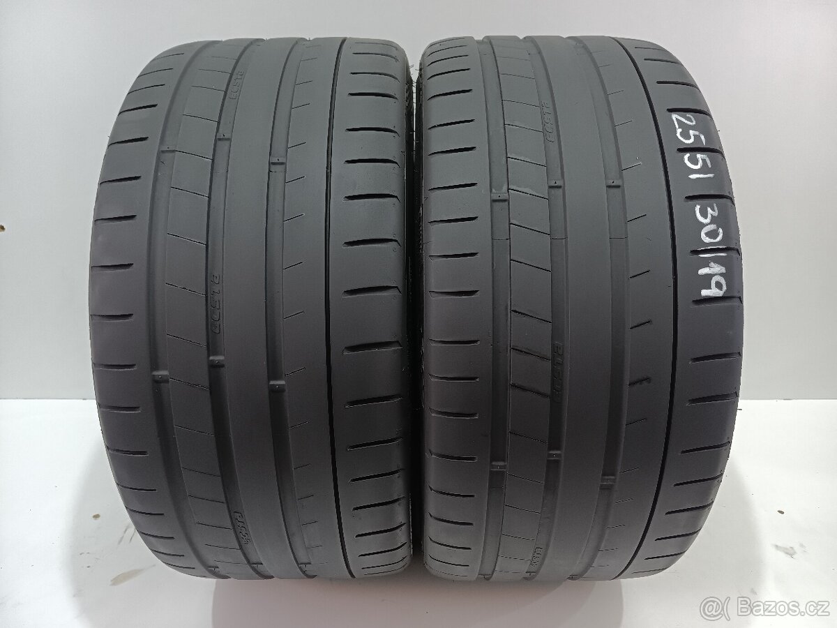 2ks letní pneu 255/30/19 Kumho