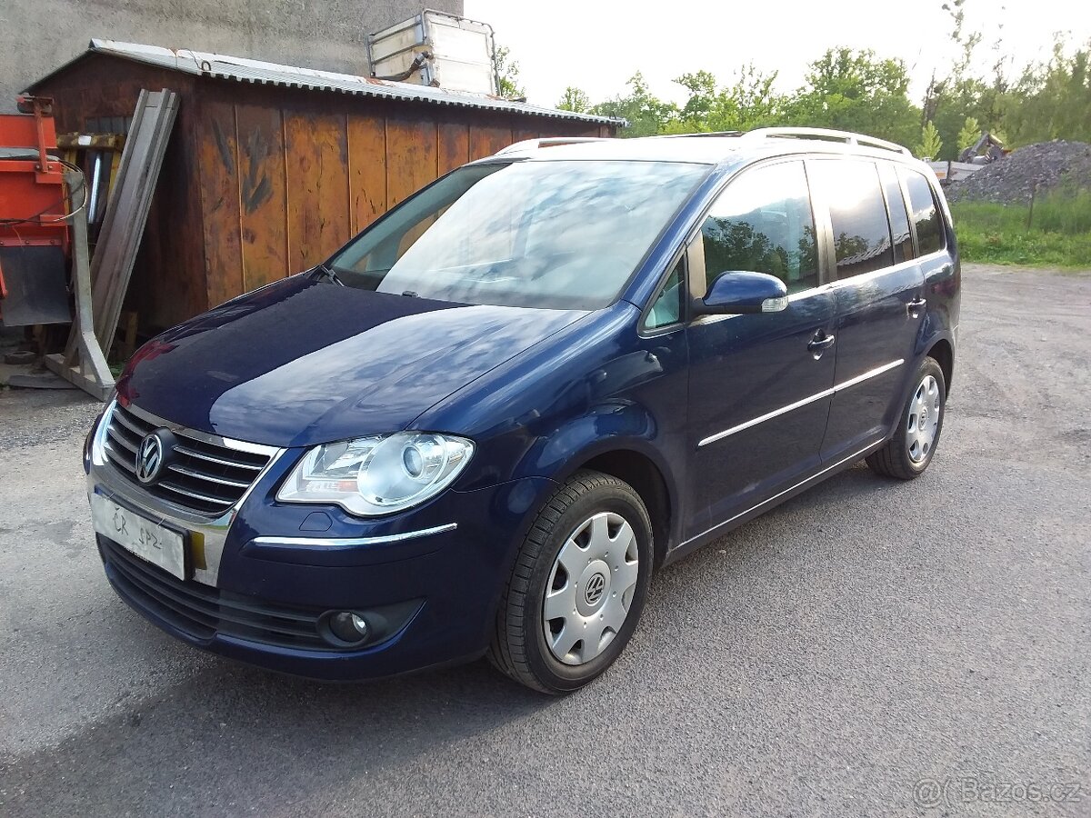 TOURAN FACELIFT,,2.0TDI 125KW,,DIGI KLIMA,,R.V.2007,,POJÍZDN