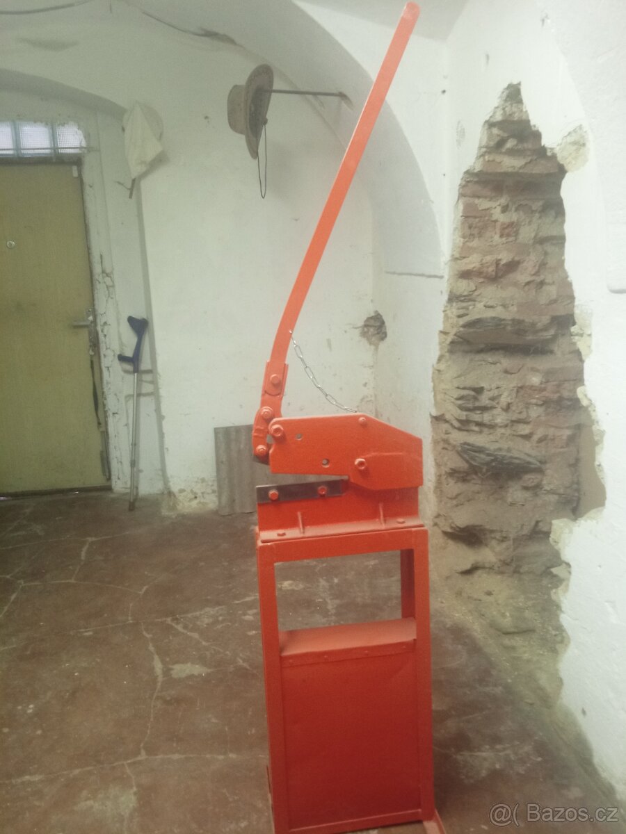 Nůžky