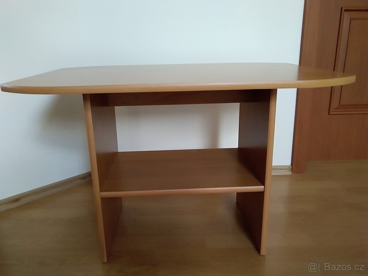 Malý stolek