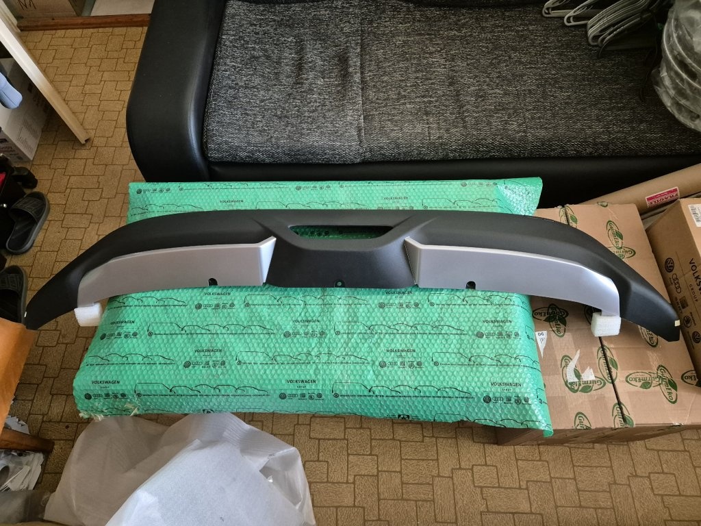 spoiler zadního nárazníku (difusor) Toyota C-HR od 2017 PW15