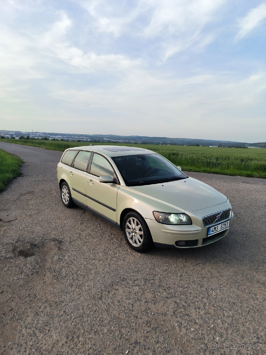 Volvo V50