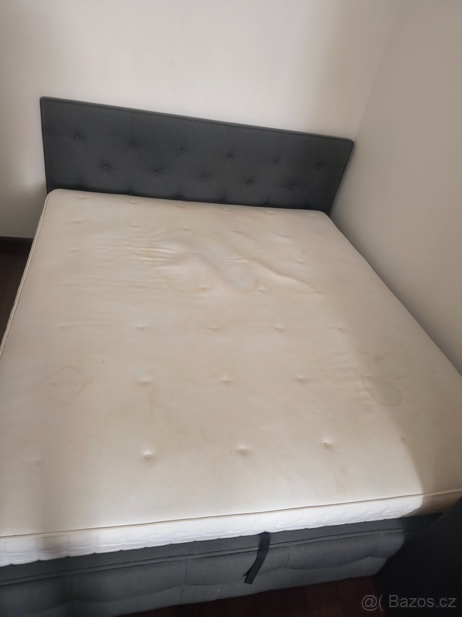 IKEA matrace bez postele