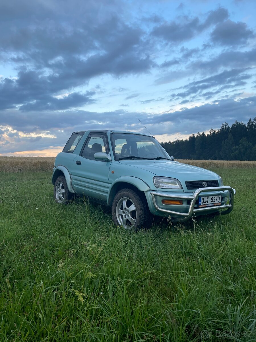 Toyota RAV 4 2,0(95kW) 4x4 1996