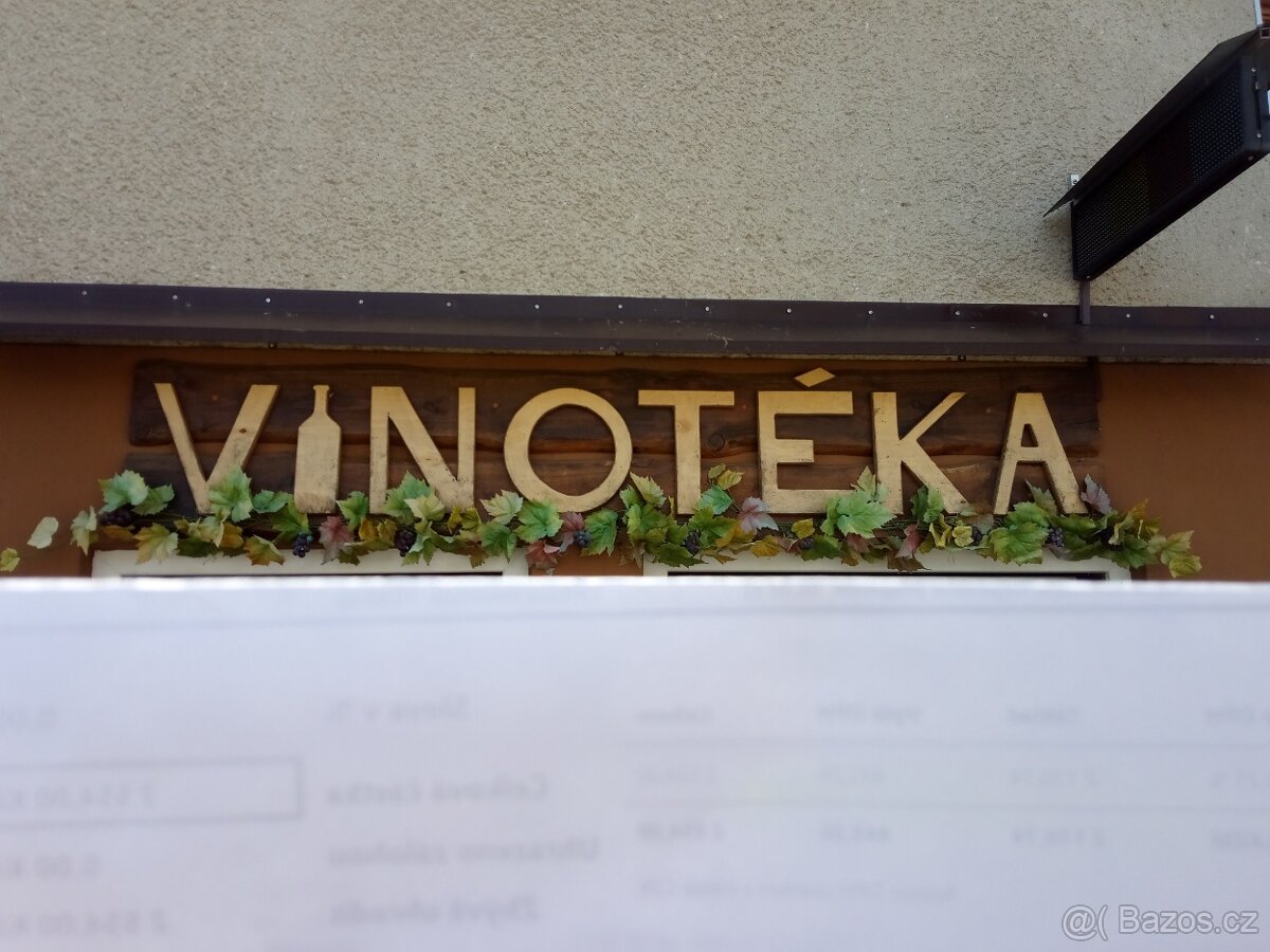 Vinotéka reklamní nápis, cedule