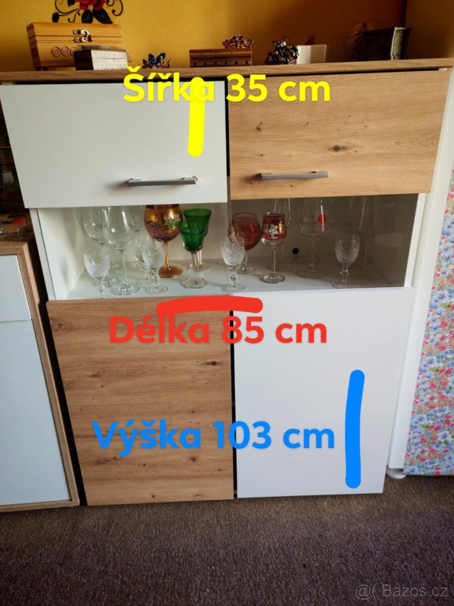 Skříň