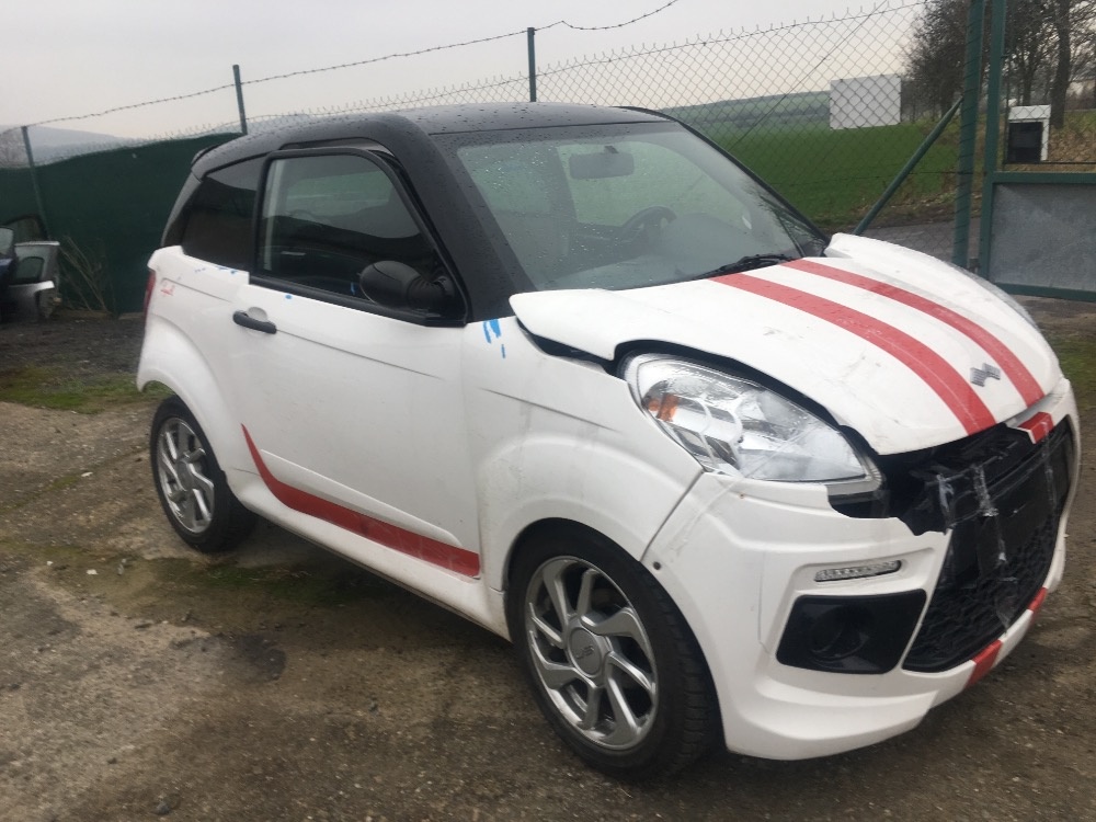 Ligier JS50 díly z vozu