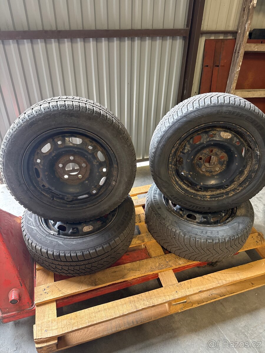 Zimní sada 5x100 pneu 185/60R14