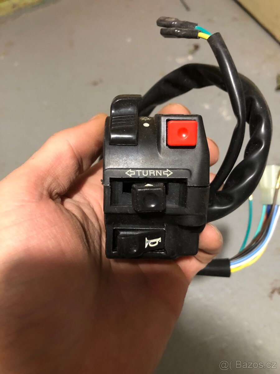 Univerzální spínač