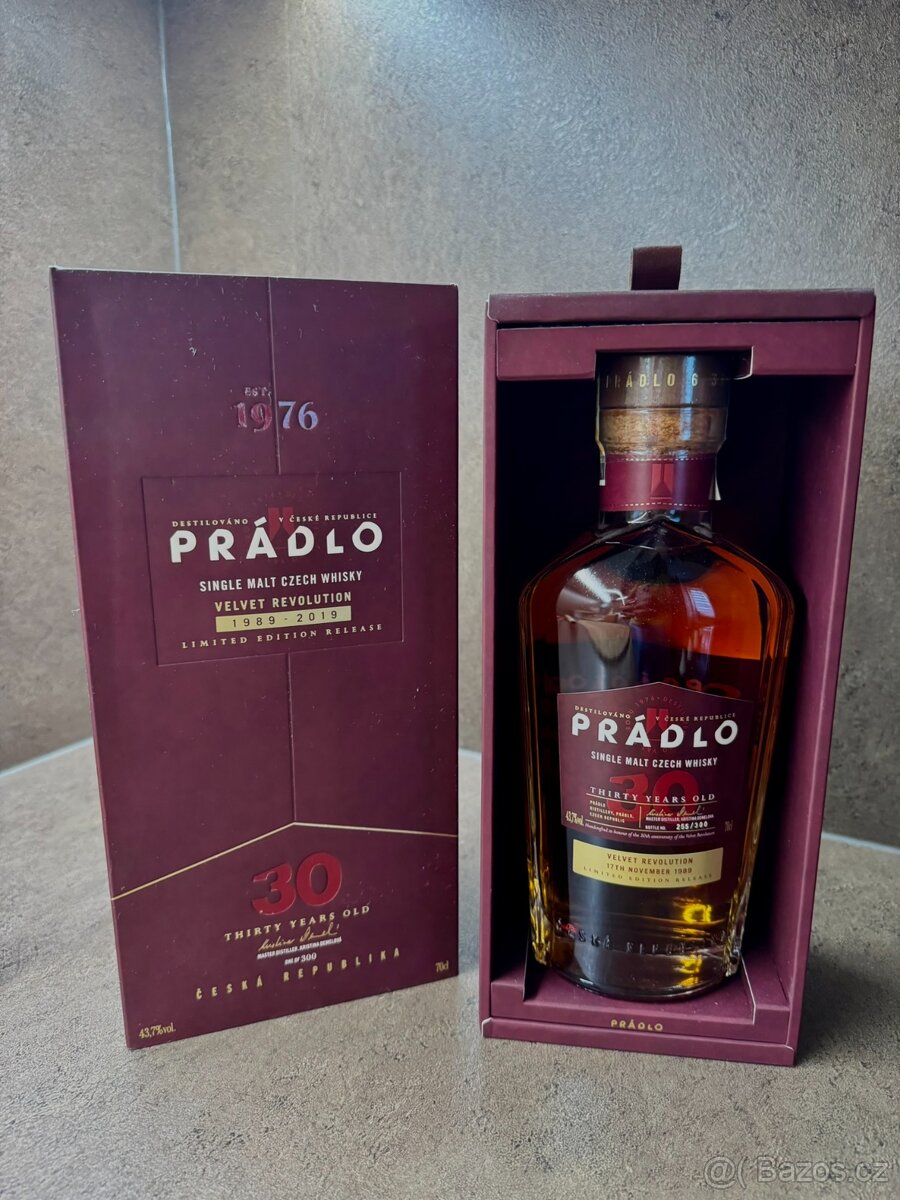 Prádlo Whisky Velvet Revolution 30YO