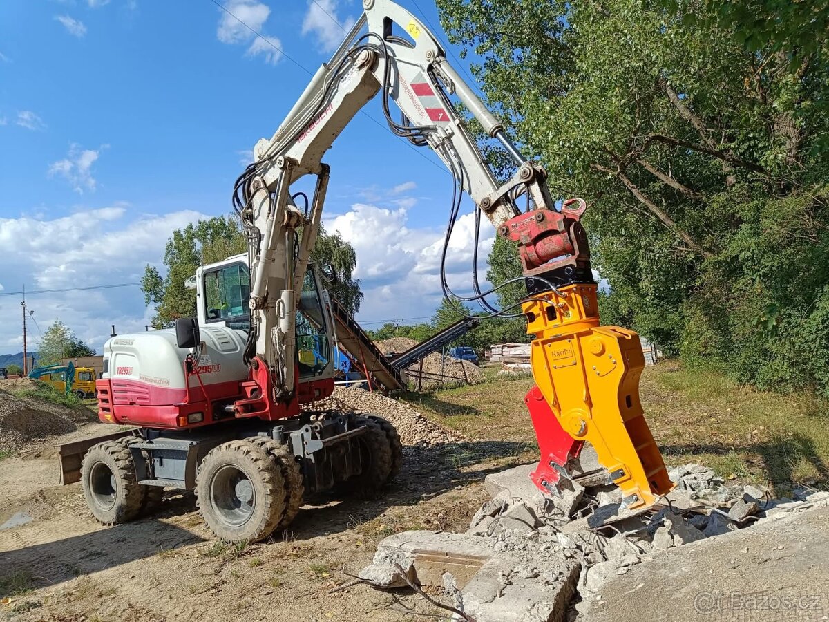 Nové demoliční nůžky Hardy pro bagry 8-12 tun