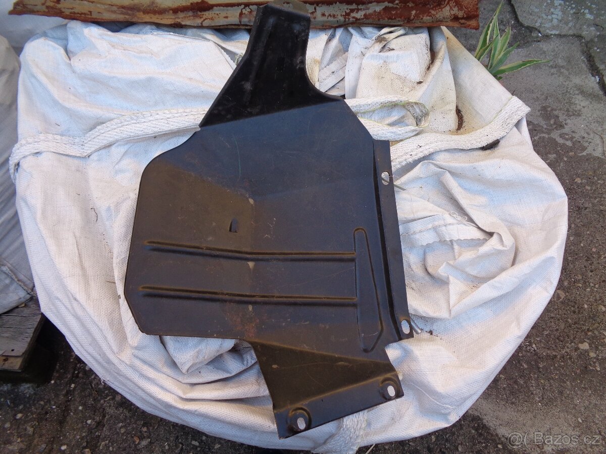 Škoda 120 130 Rapid nový plech pod motor original