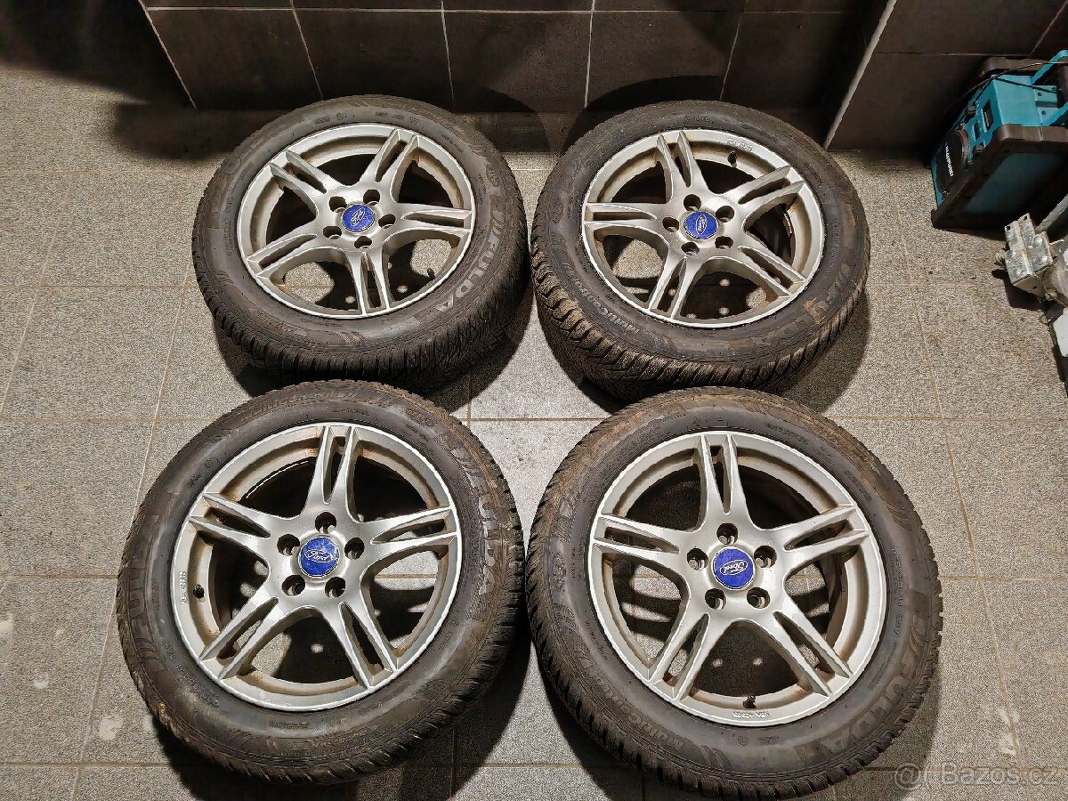Ford Mondeo, Focus C-max alu + celoroční 205/55/16.