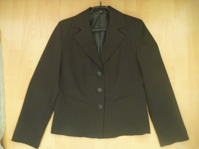 dámsky kostým + tričko ZDARMA