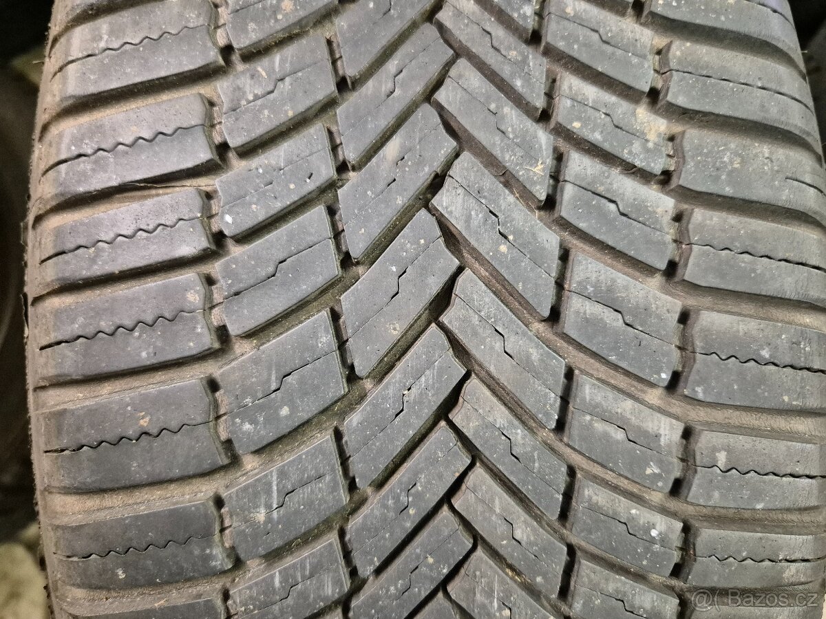225/45 R19 BRIDGESTONE (5mm) č.16047/b10