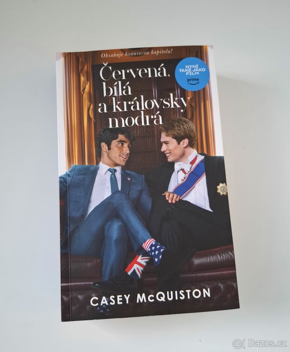 Kniha Červená, bílá a královsky modrá