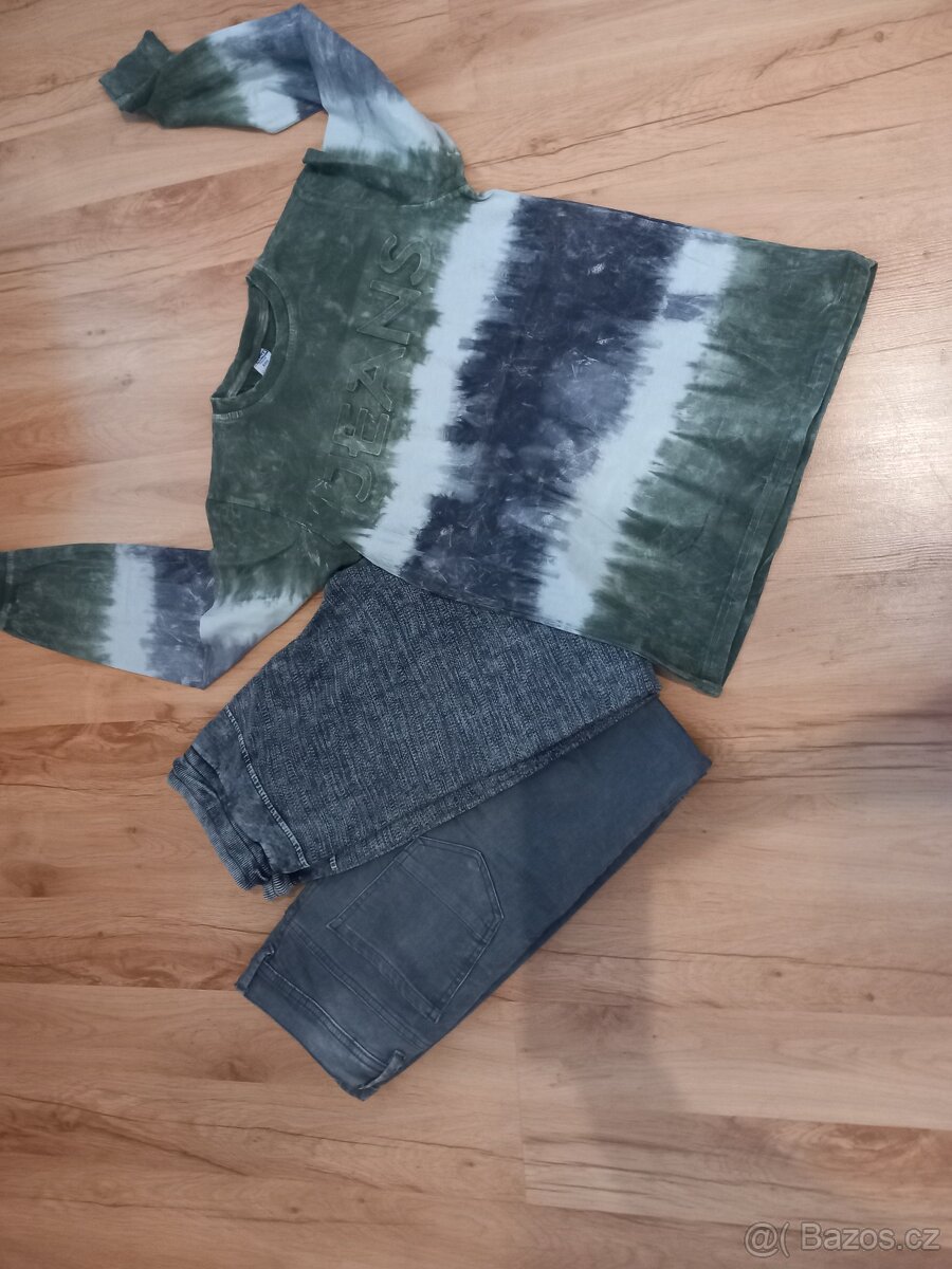 tričko + tepláky vel.158