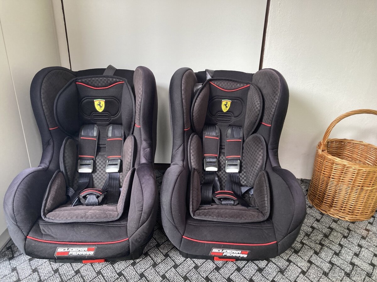 Autosedačky pro dvojčata Ferrari SP Isofix