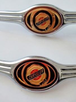 ZNAK EMBLEM AUTO CHRYSLER 3 RŮZNÉ KUSY