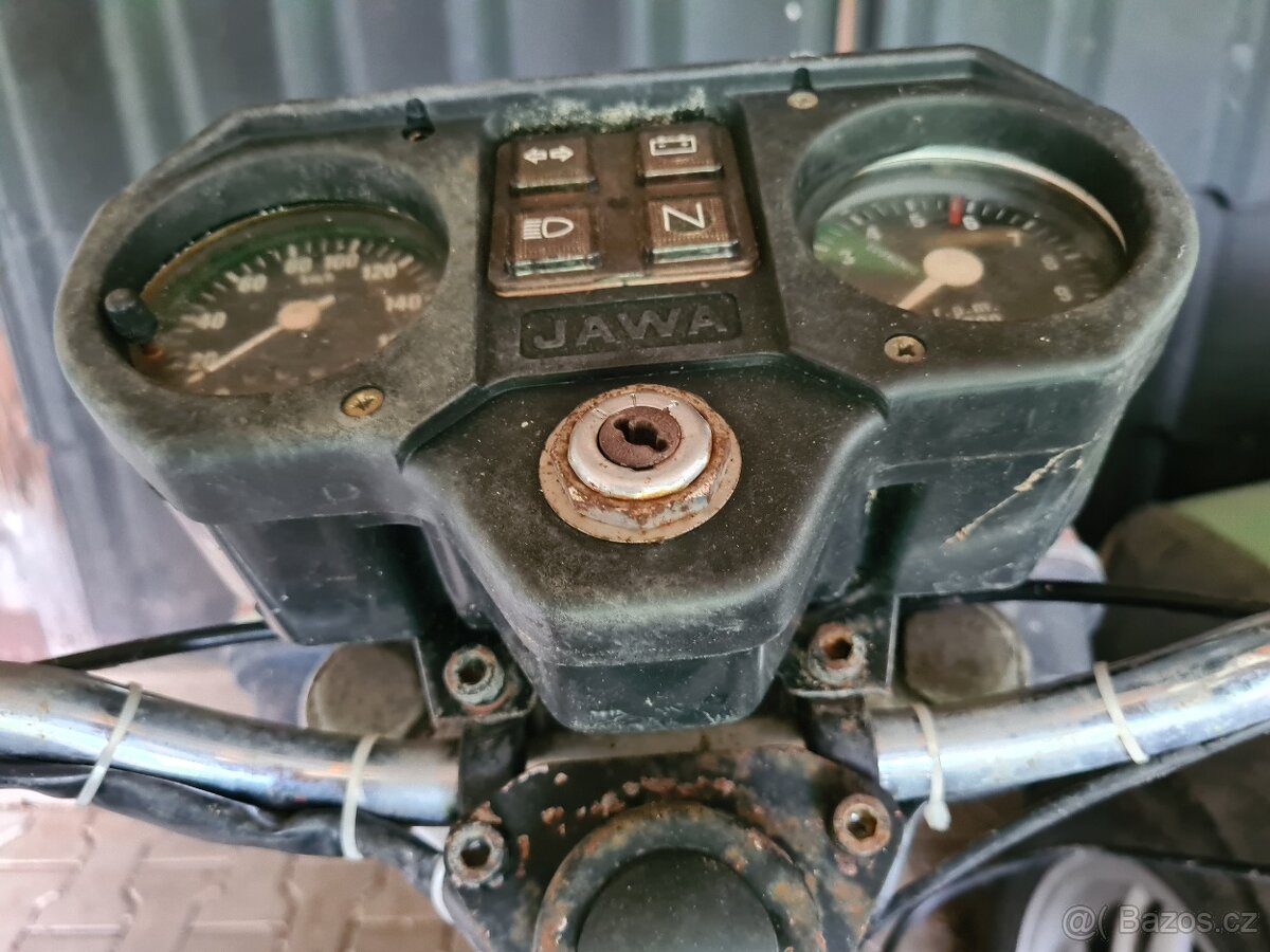 Pristrojovu dosku jawa 350/640