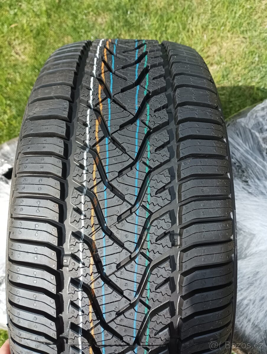 Barum 225/45/17 celoroční