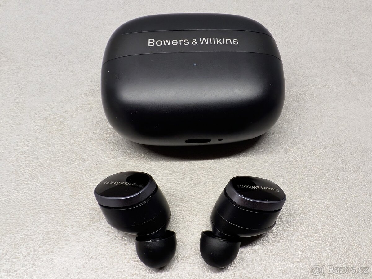 Sluchátka Bowers & Wilkins Pi8