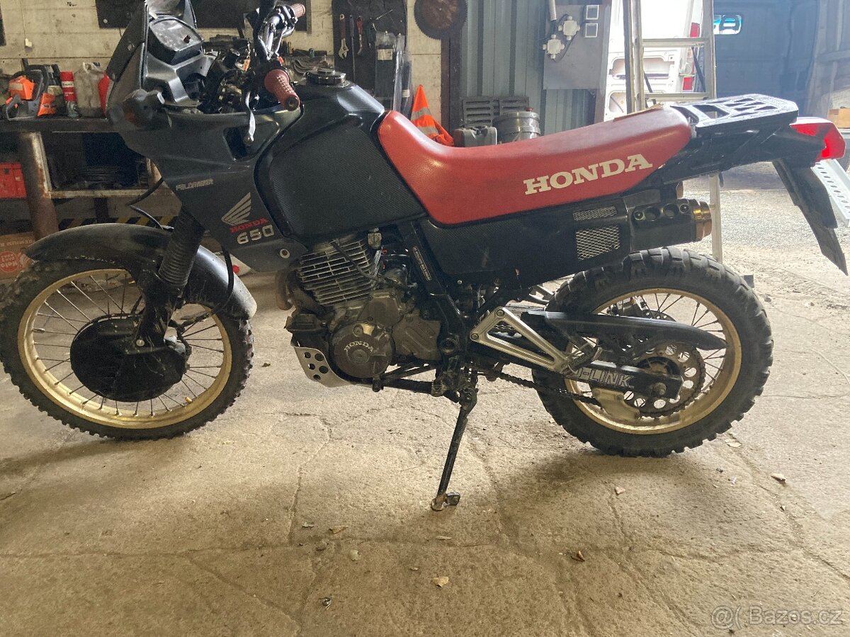 Honda Dominátor 650