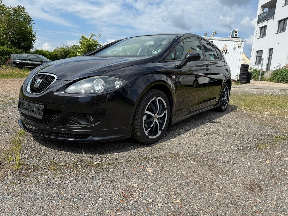 Seat Leon 1.4 MPI vzhled Cupra, klima