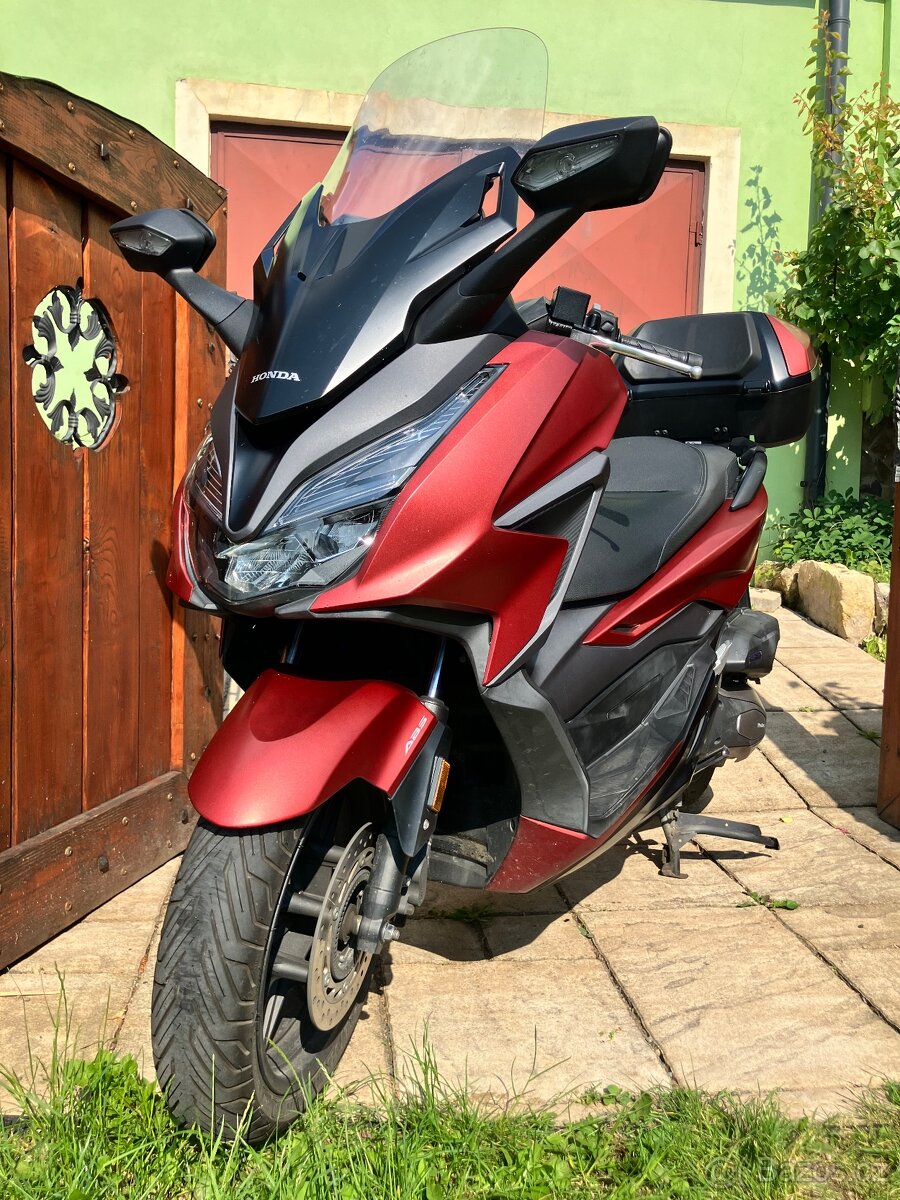 Honda FORZA 125