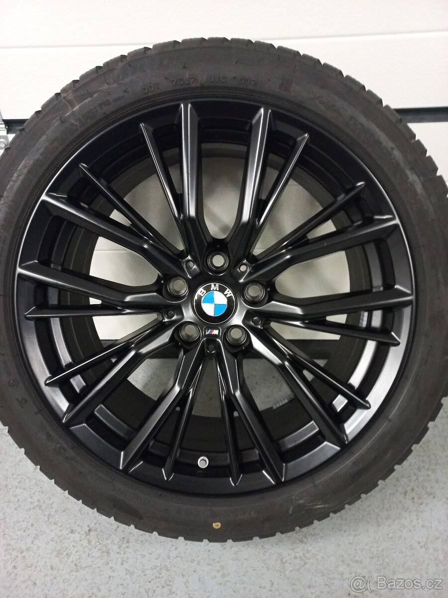 BMW 3 G20 zimní sada 18 Styling 796 Bridgestone 225/45 R18