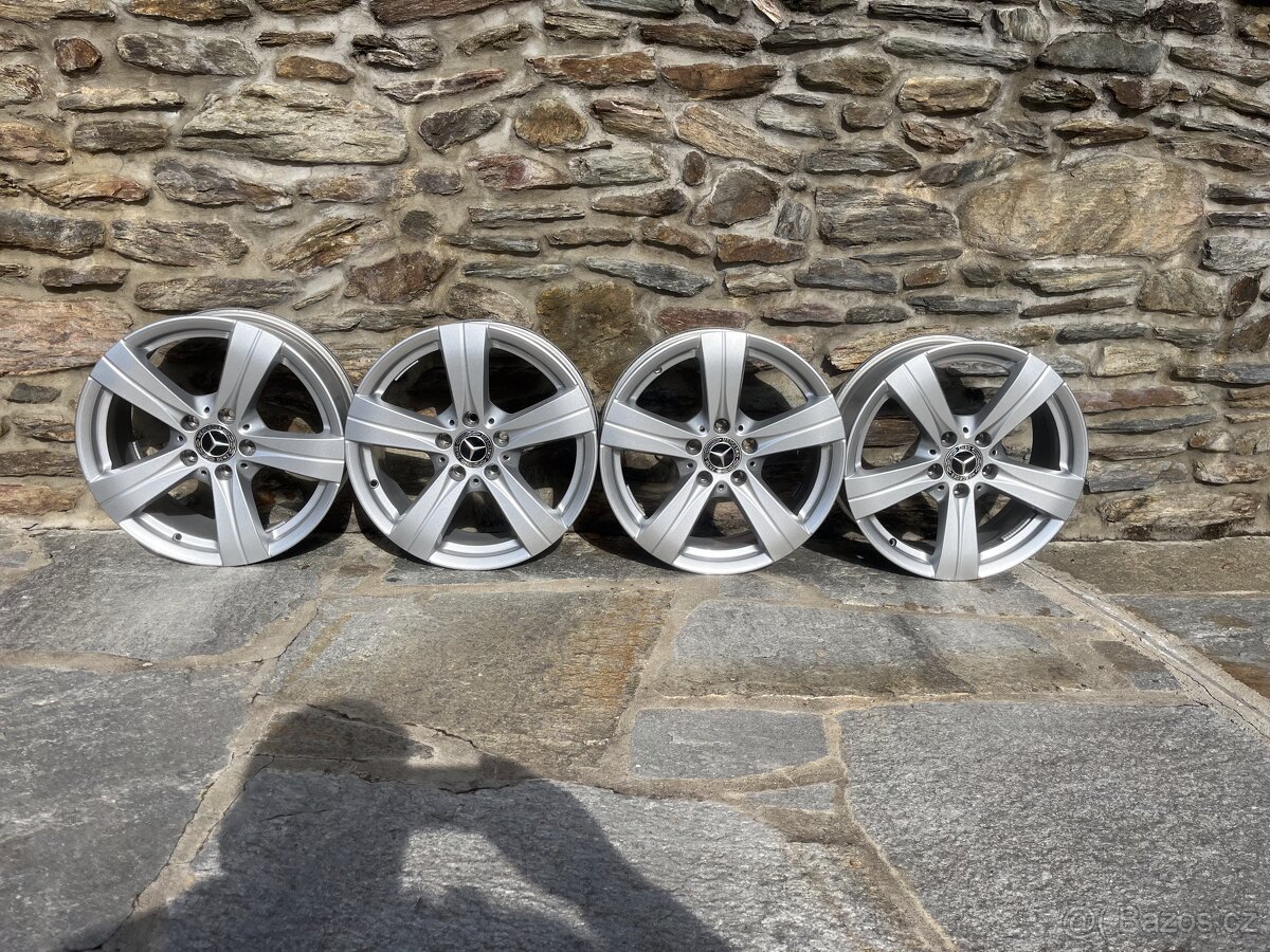 Sada ALU Mercedes W206 - 7Jx17 ET44,5