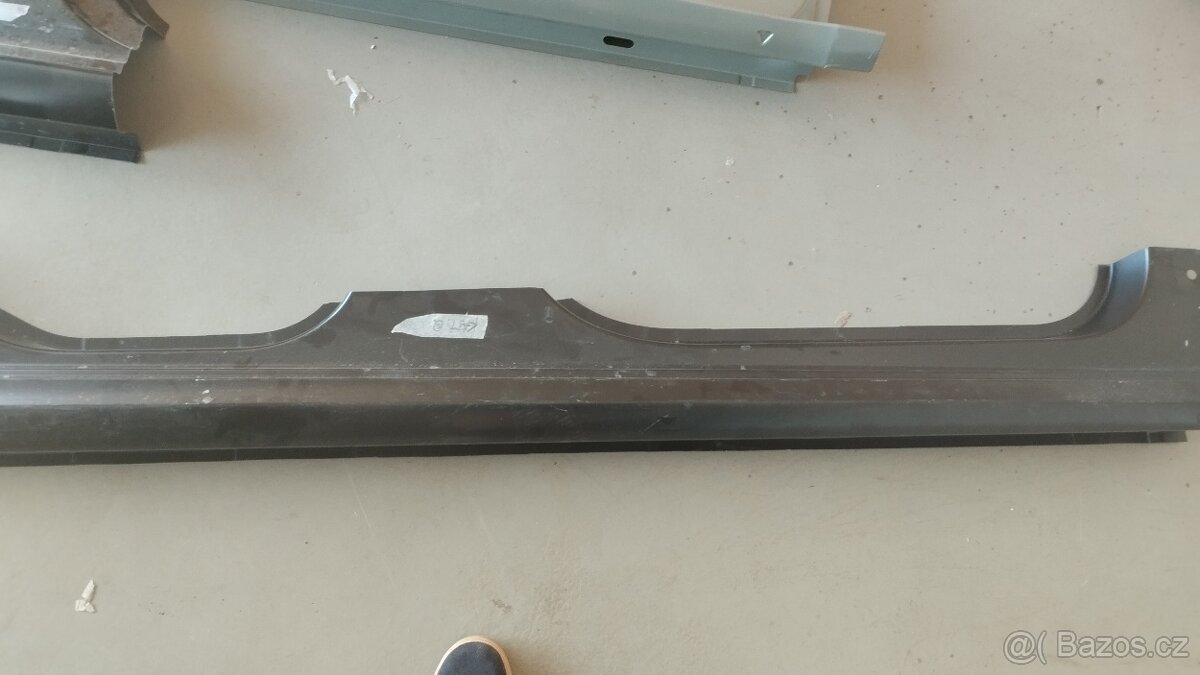 Pravý práh Škoda Kamiq nový originální