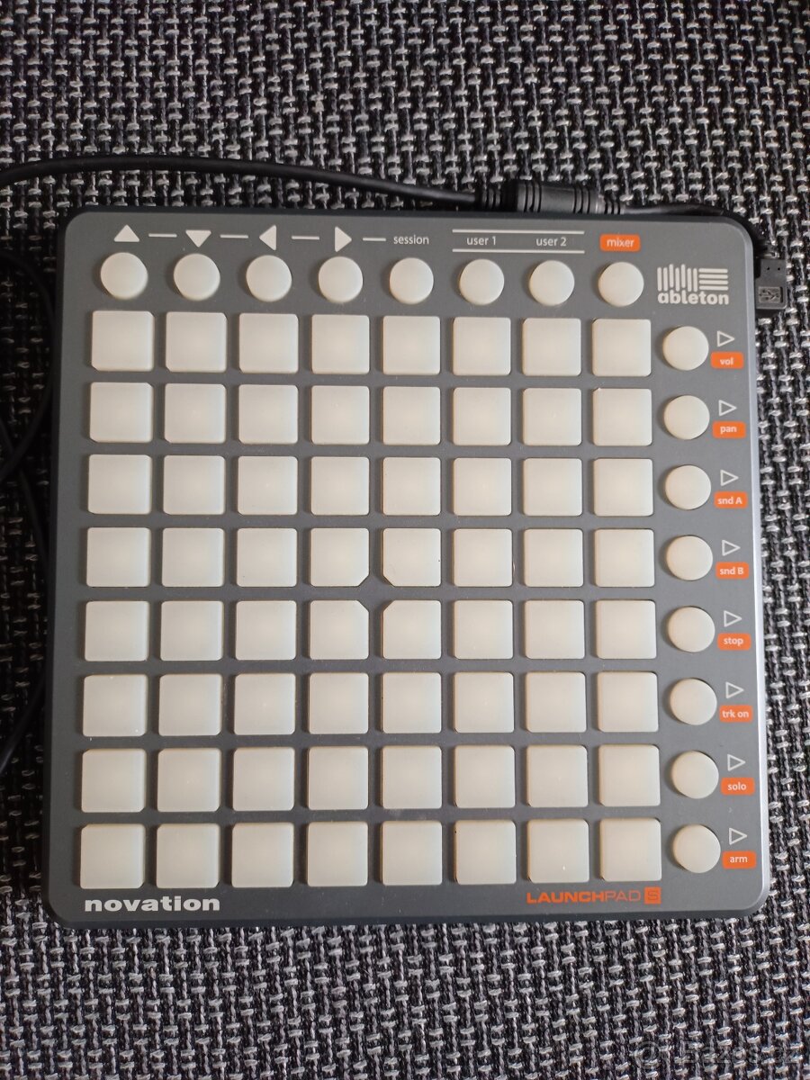 Novation launchpad s