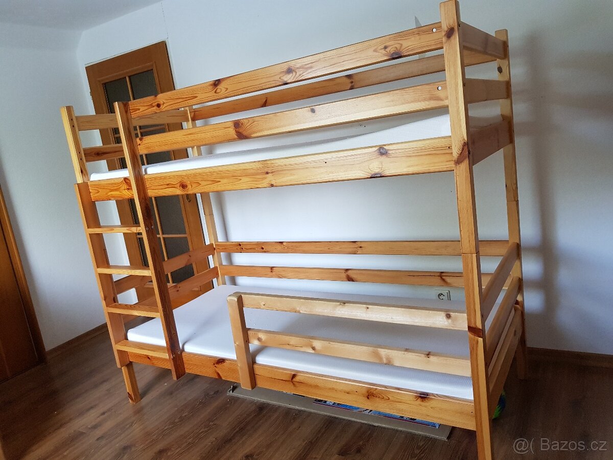 Dvouposchoďová postel