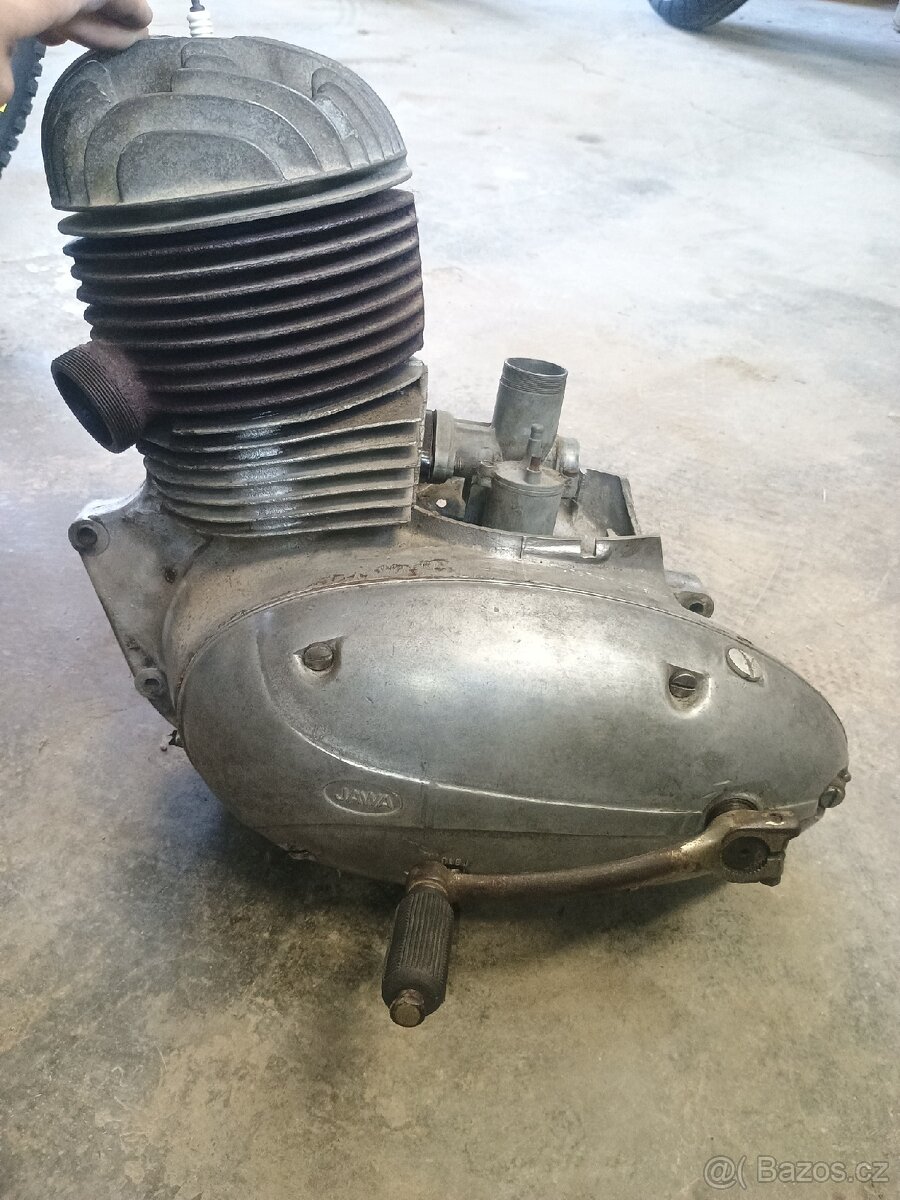 Motor Jawa 250/353