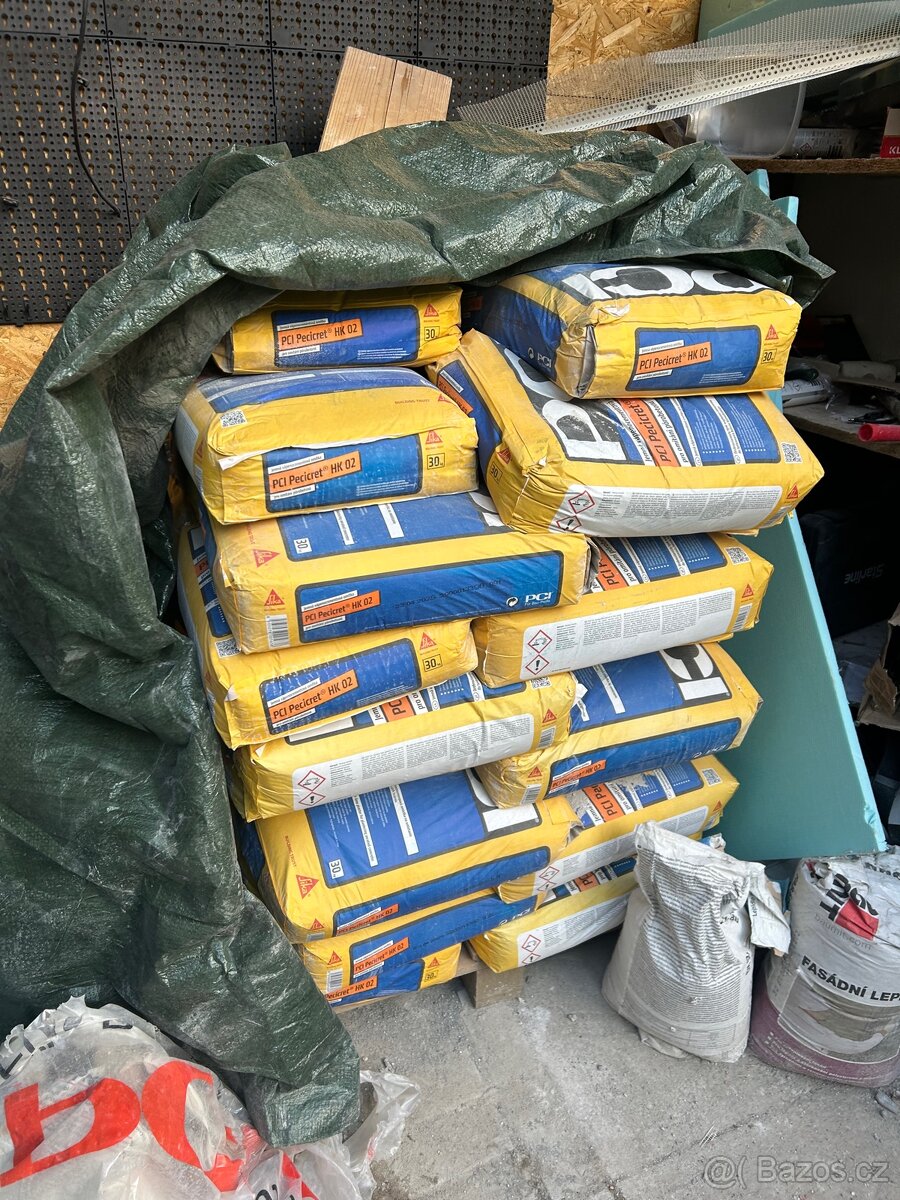 Omítka vápenocementová jemná PCI Pecicret HK 02 – 30 kg