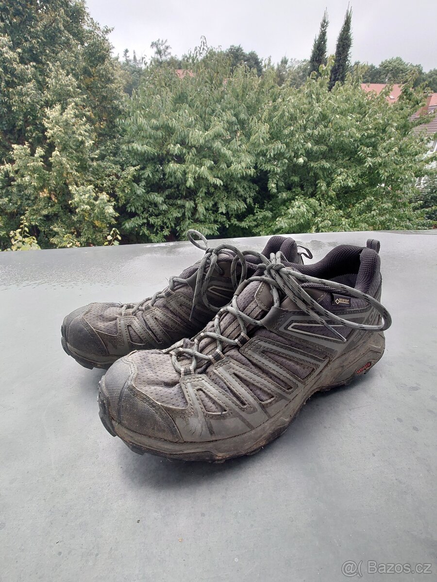 Salomon vel. 44