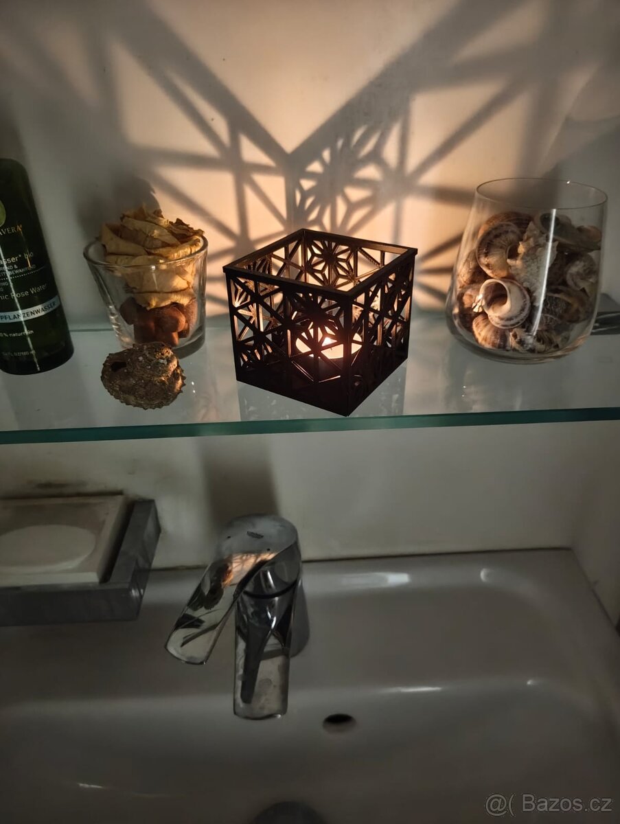 Kumiko stojan na svíčky